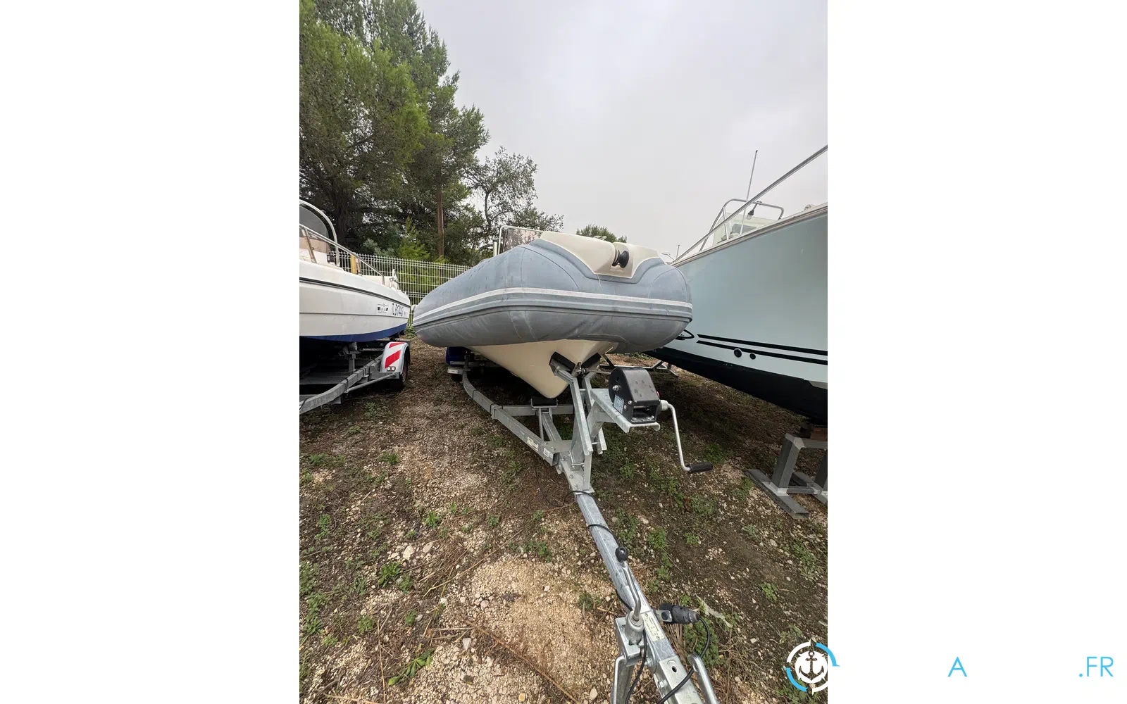 slider 0 Flyer F16