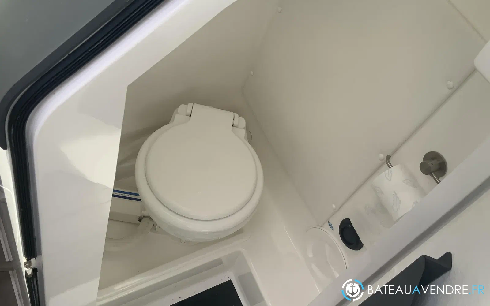 slider 9 XO Boats XO 270 RS Cabin