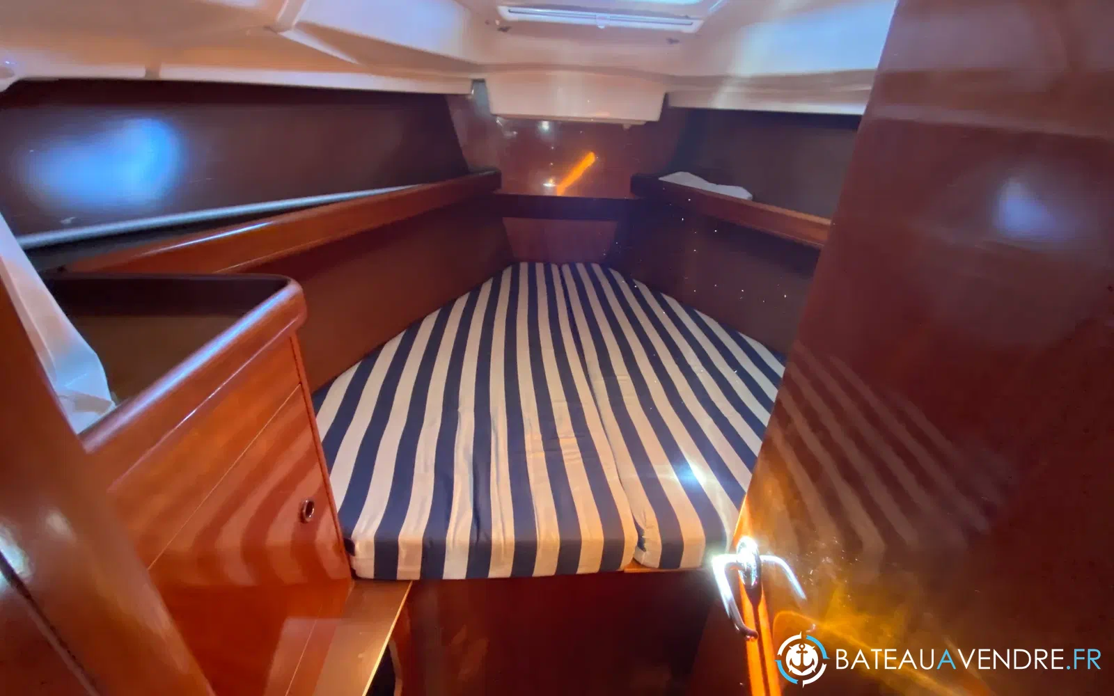 slider 14 Beneteau Oceanis 411 Celebration