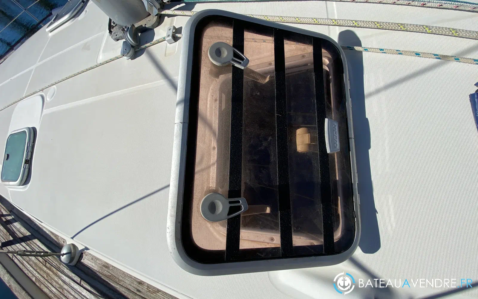 slider 24 Beneteau Oceanis 411 Celebration