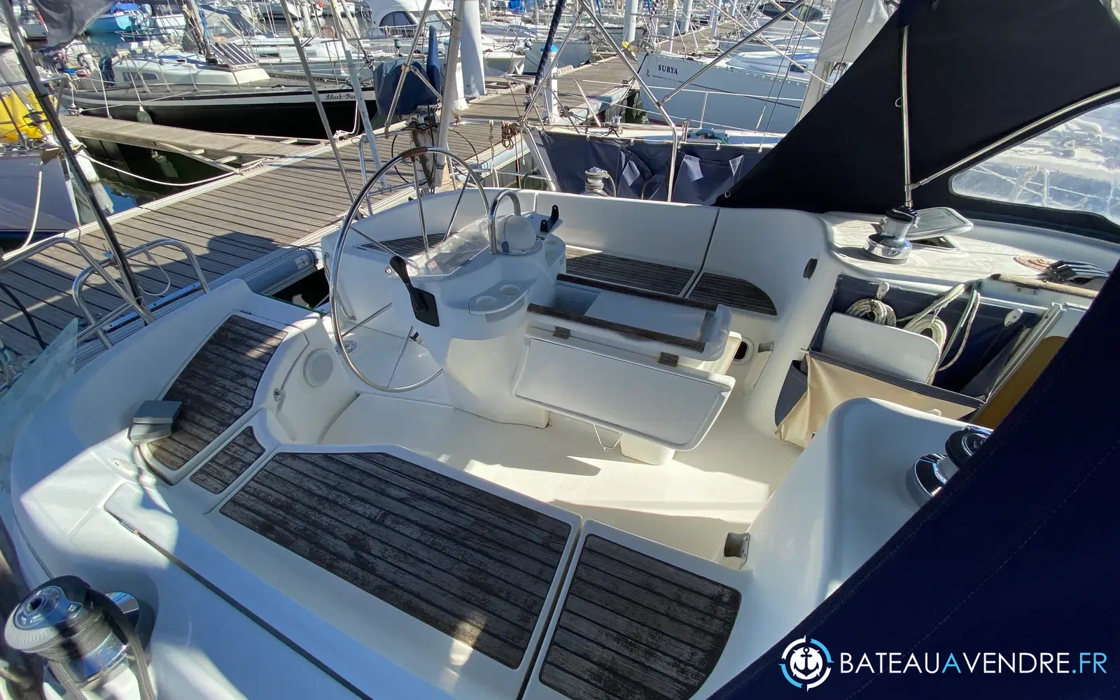 slider 28 Beneteau Oceanis 411 Celebration