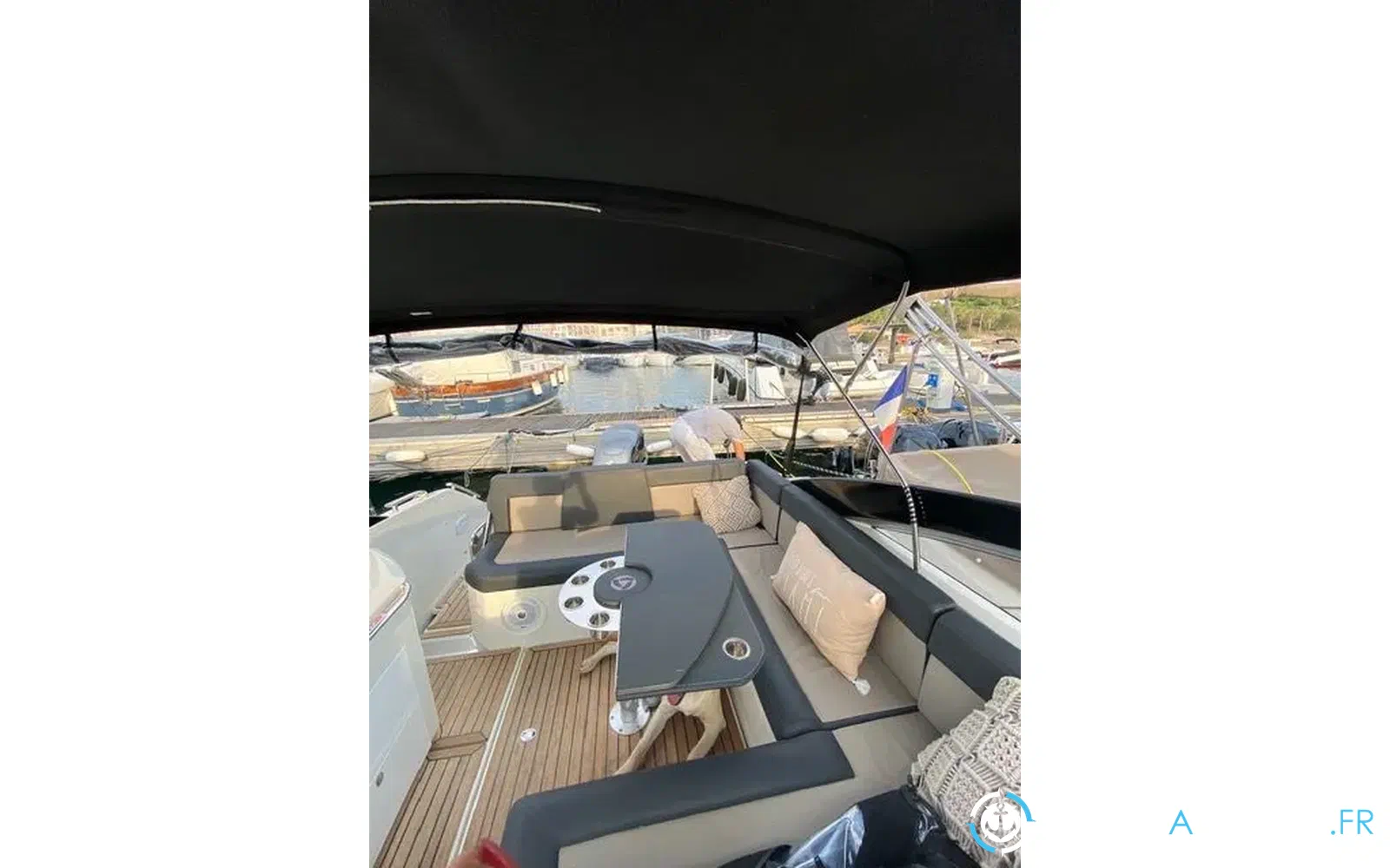 slider 15 Parker 850 Voyager