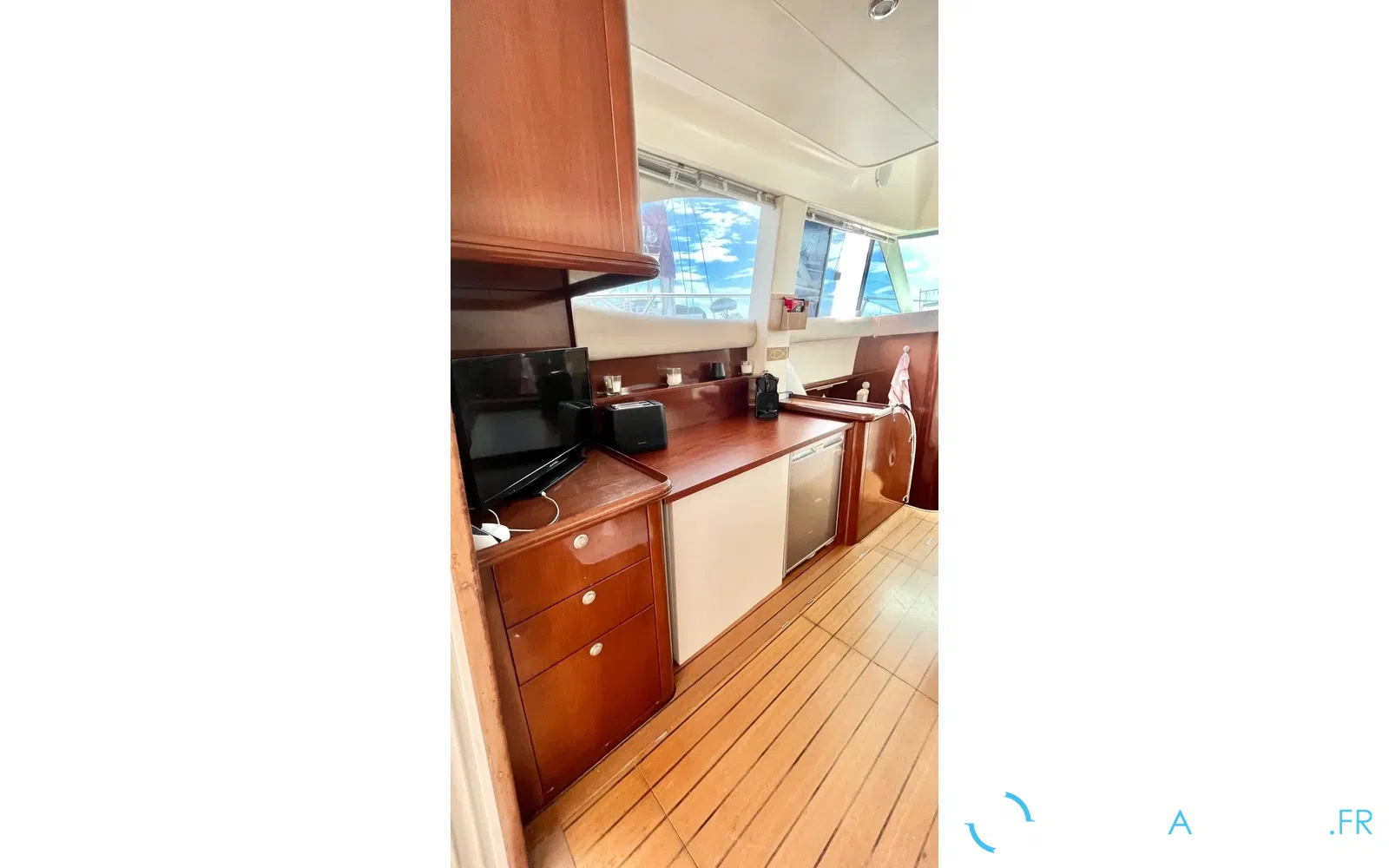 slider 4 Jeanneau Prestige 36 Fly