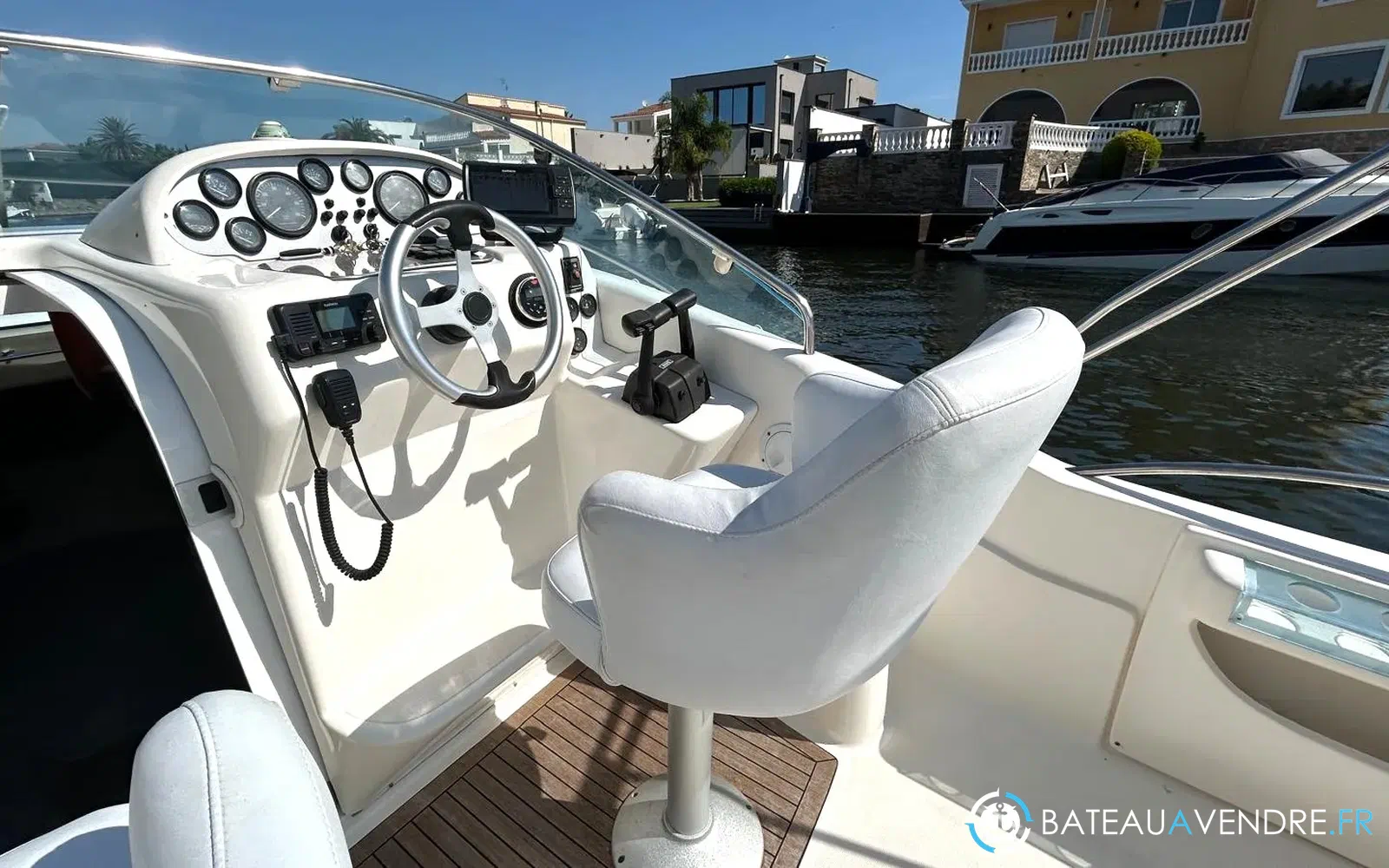 slider 5 Rio Yachts 850 Cruiser