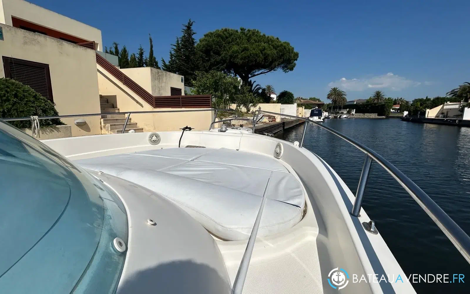 slider 10 Rio Yachts 850 Cruiser