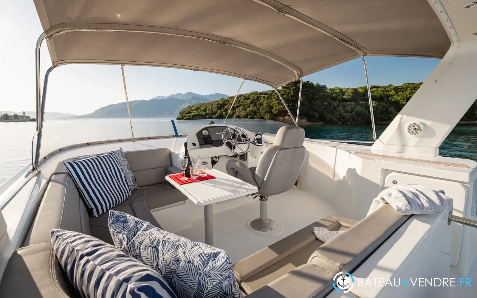 slider 12 Beneteau Swift Trawler 52
