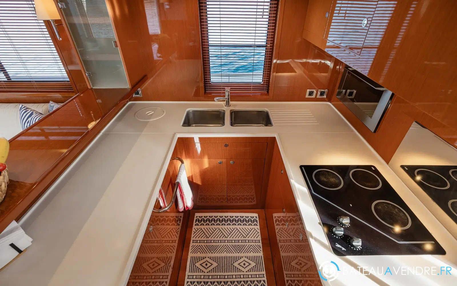 slider 23 Beneteau Swift Trawler 52