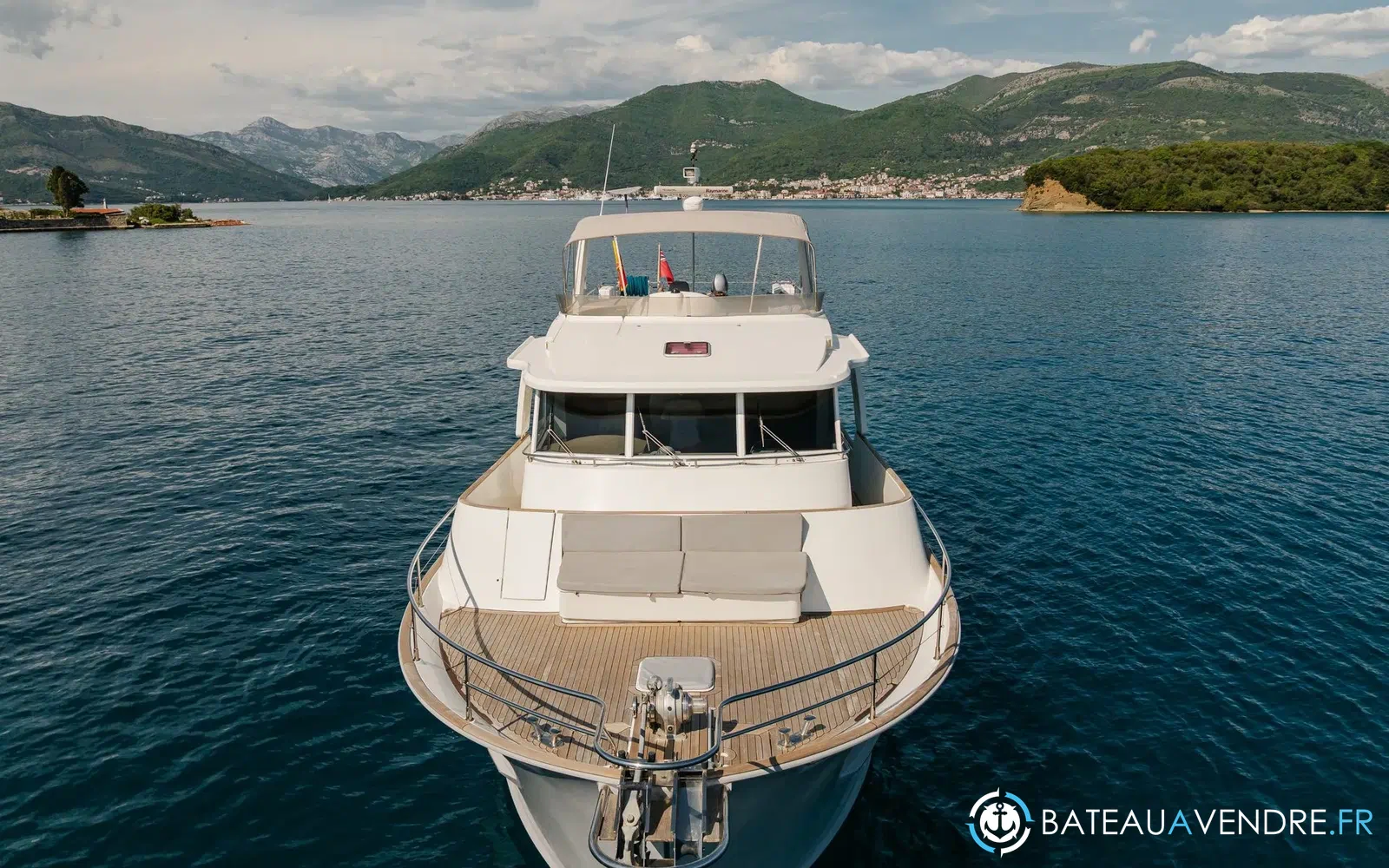 slider 7 Beneteau Swift Trawler 52