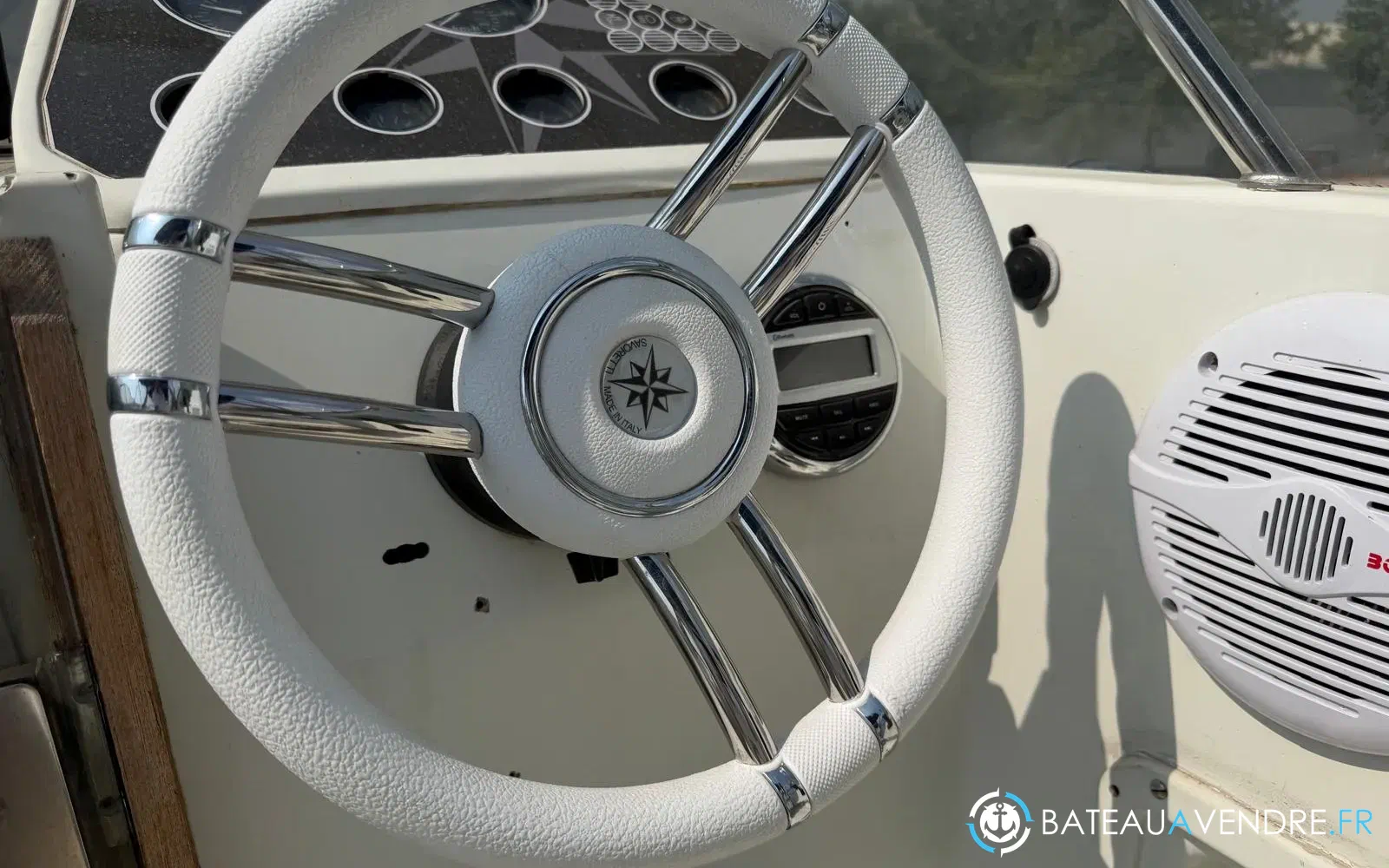 slider 18 Jeanneau Leader 650 Performance