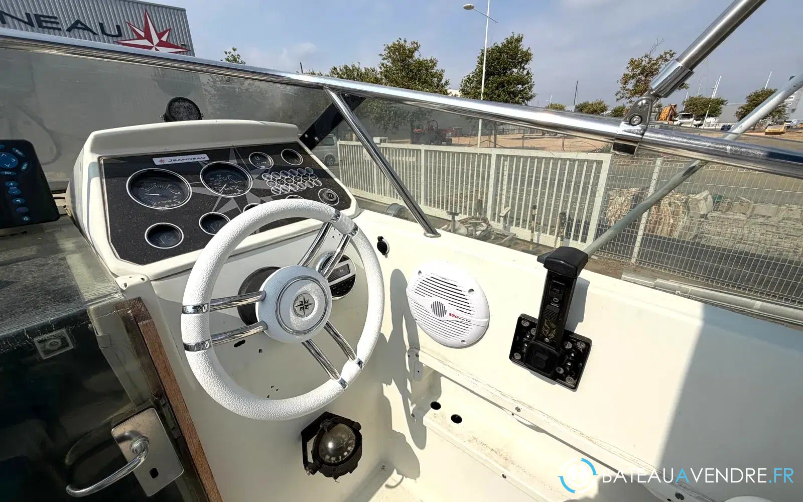 slider 6 Jeanneau Leader 650 Performance