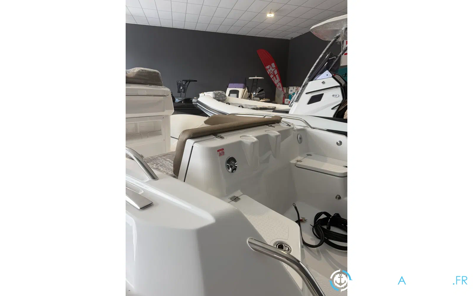 slider 6 Grand Golden Line G750