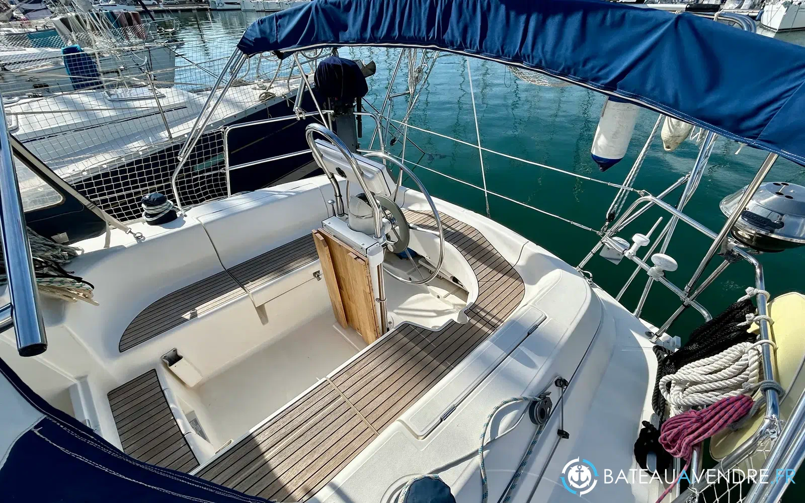 slider 12 Dufour 36 CLASSIC
