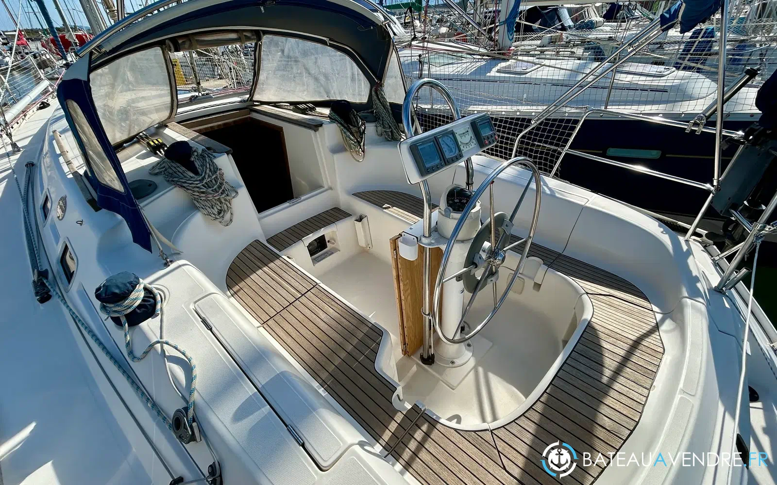slider 13 Dufour 36 CLASSIC