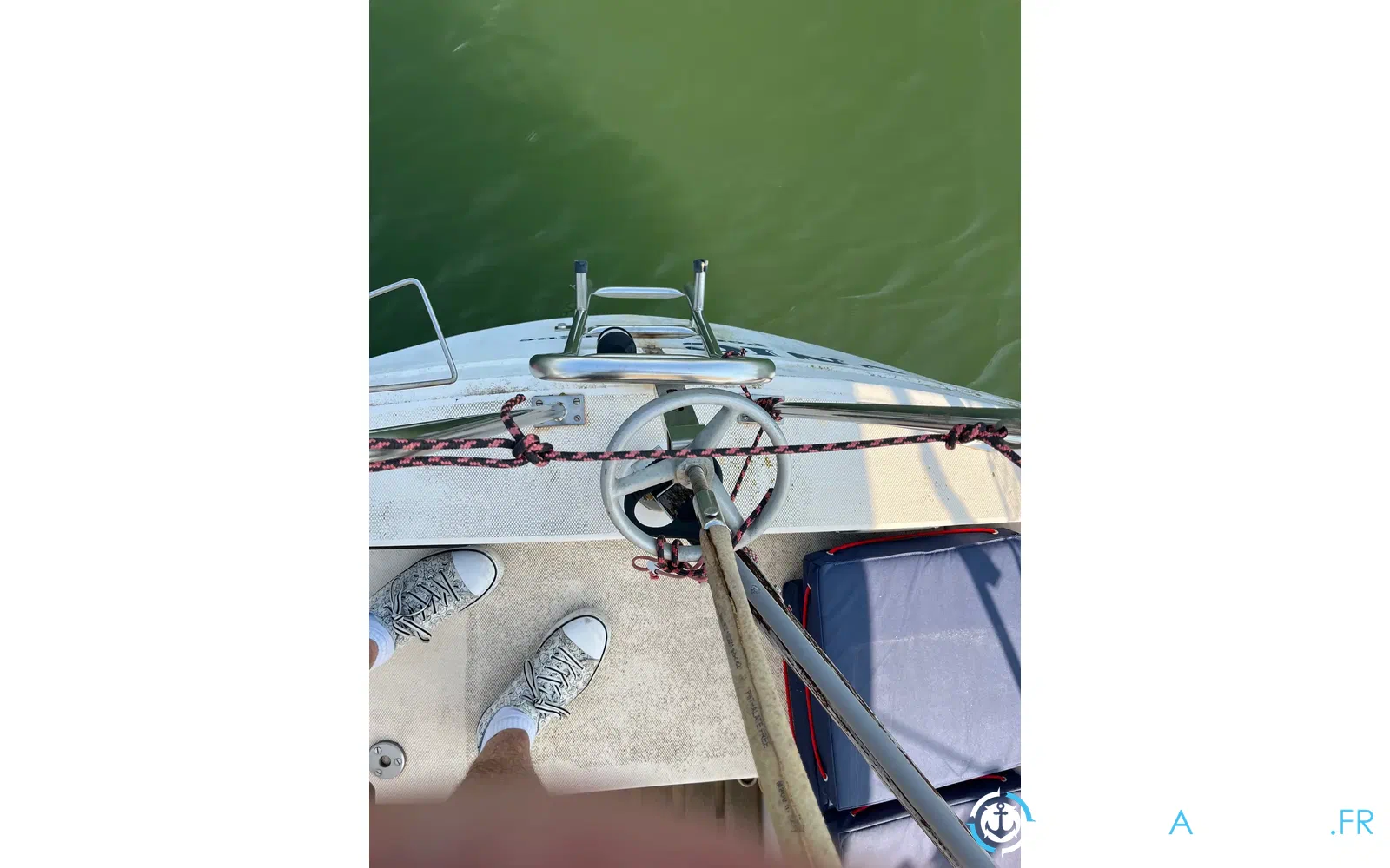 slider 21 Jeanneau Aquila