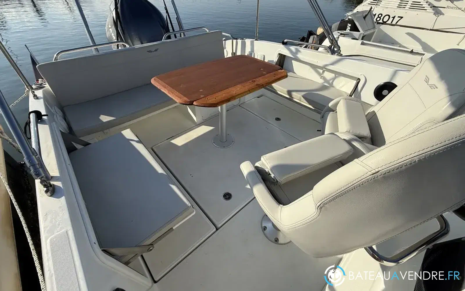 slider 9 Beneteau Flyer 8 SUNdeck