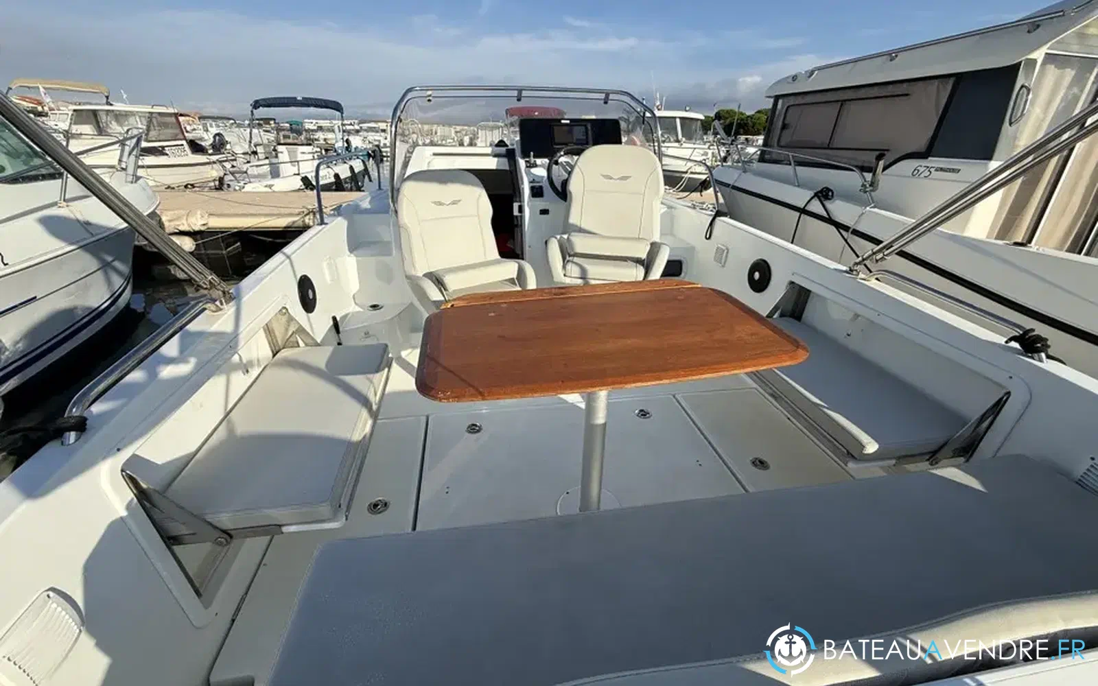 slider 7 Beneteau Flyer 8 SUNdeck