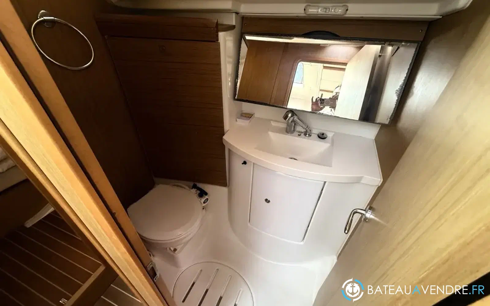 slider 16 Jeanneau Sun Odyssey 42 i