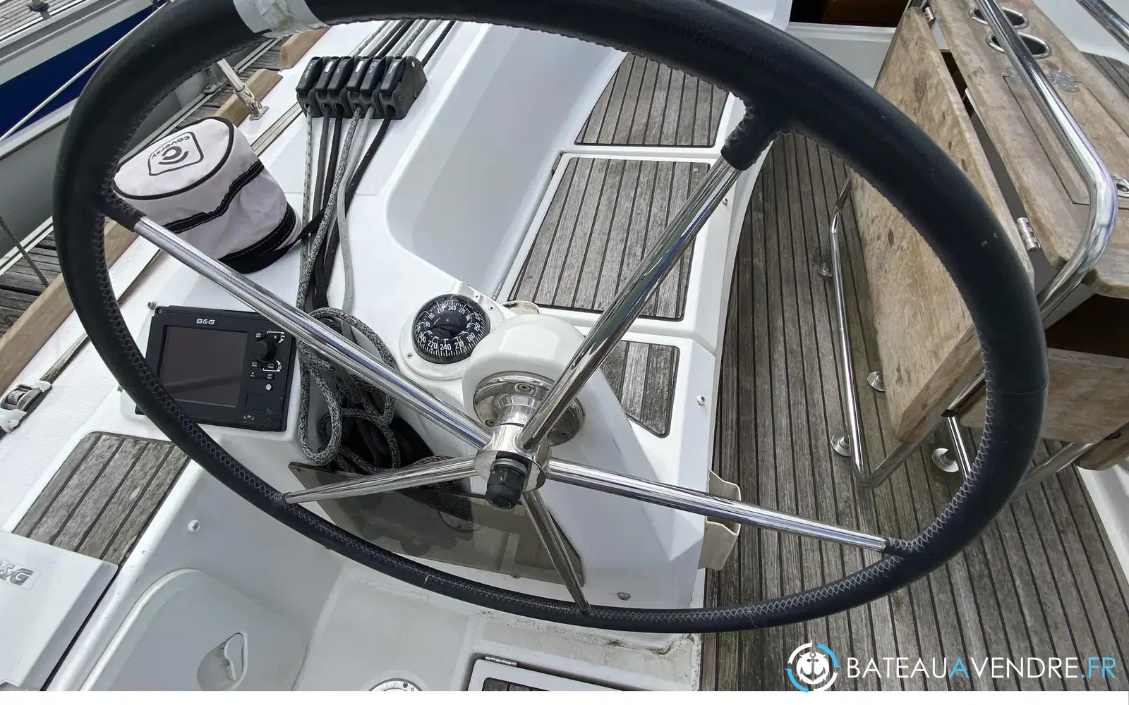 slider 15 Jeanneau Sun Odyssey 349