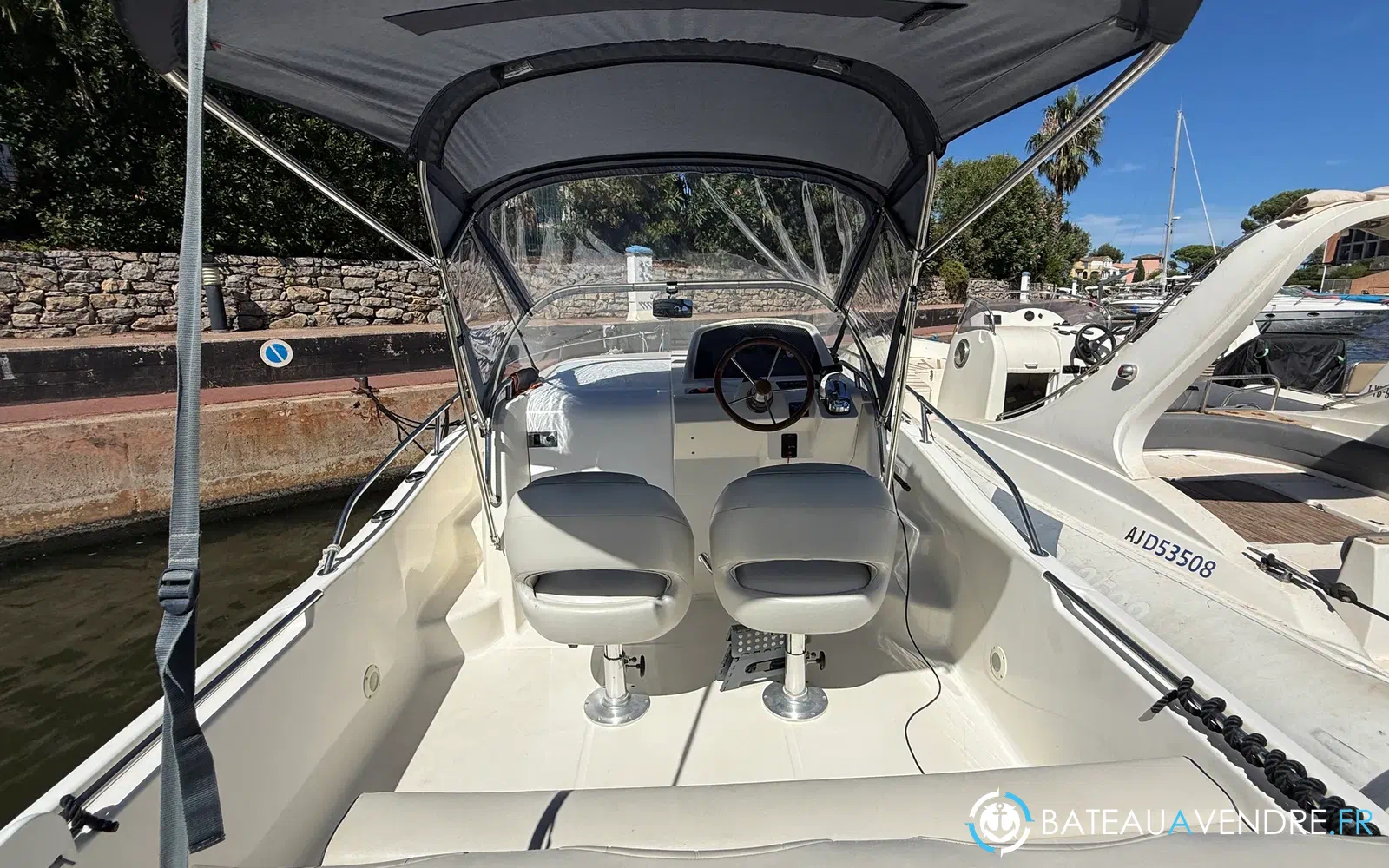 slider 11 Kelt White Shark 248