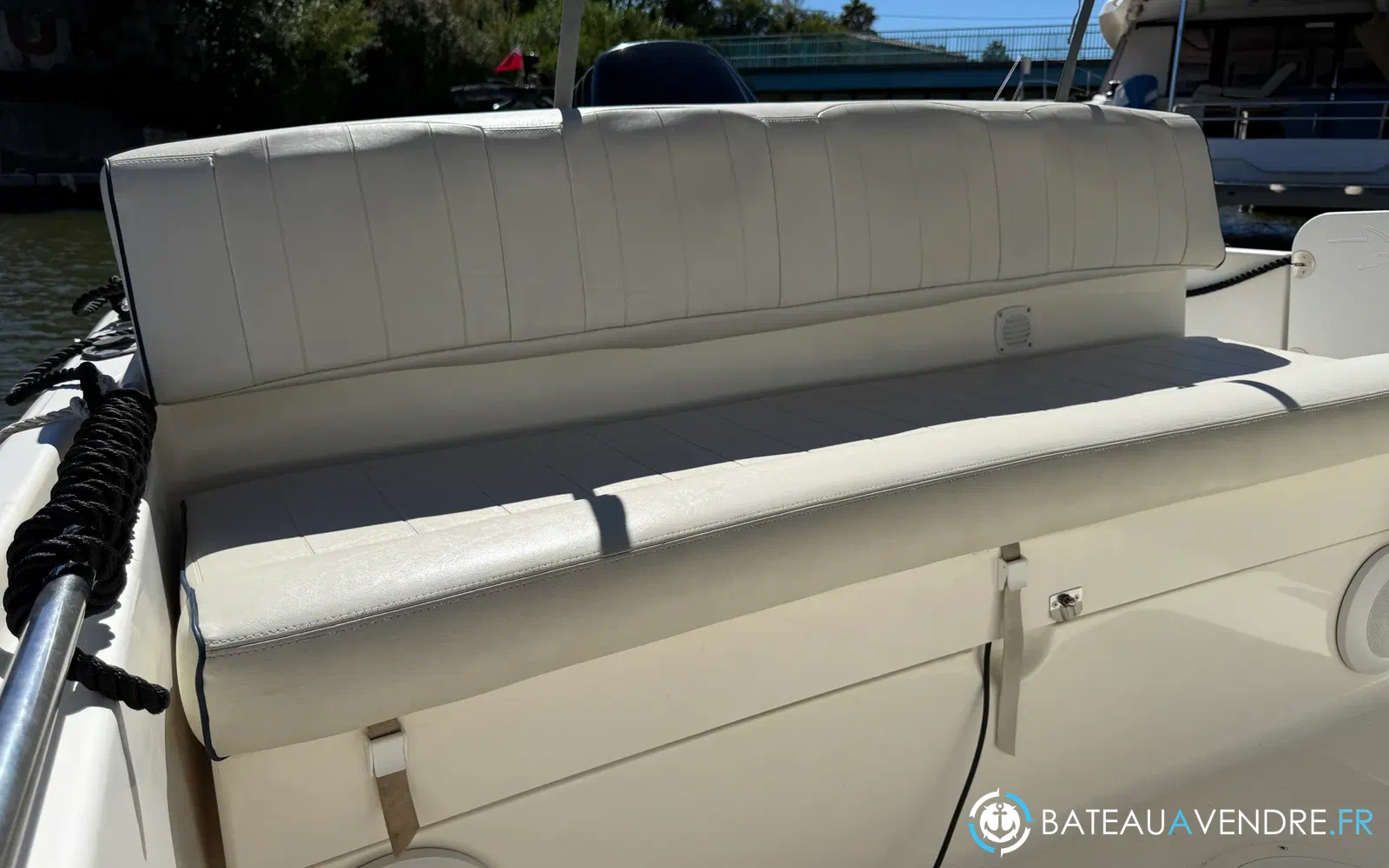 slider 6 Kelt White Shark 248