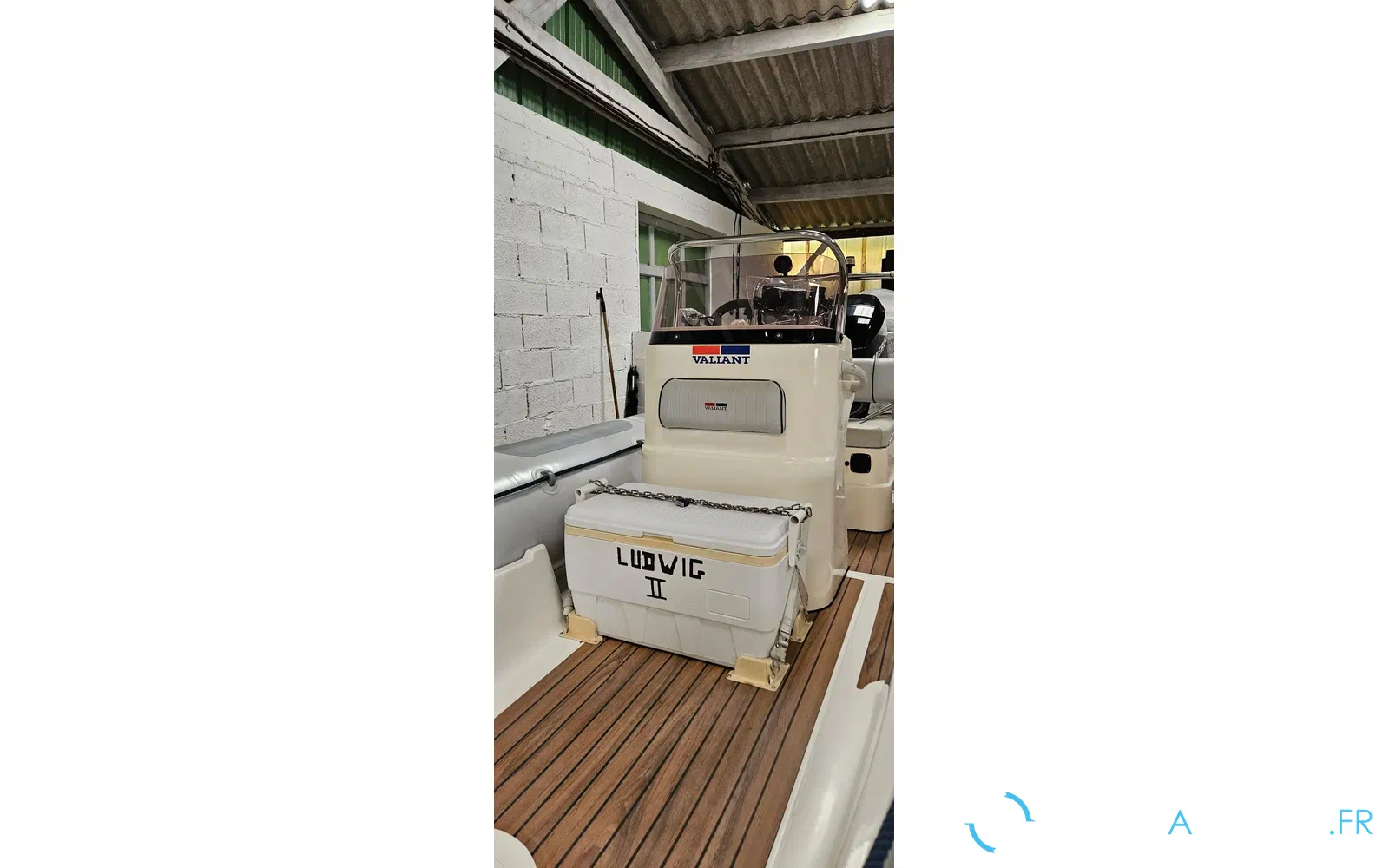 slider 4 Valiant 520 Vanguard