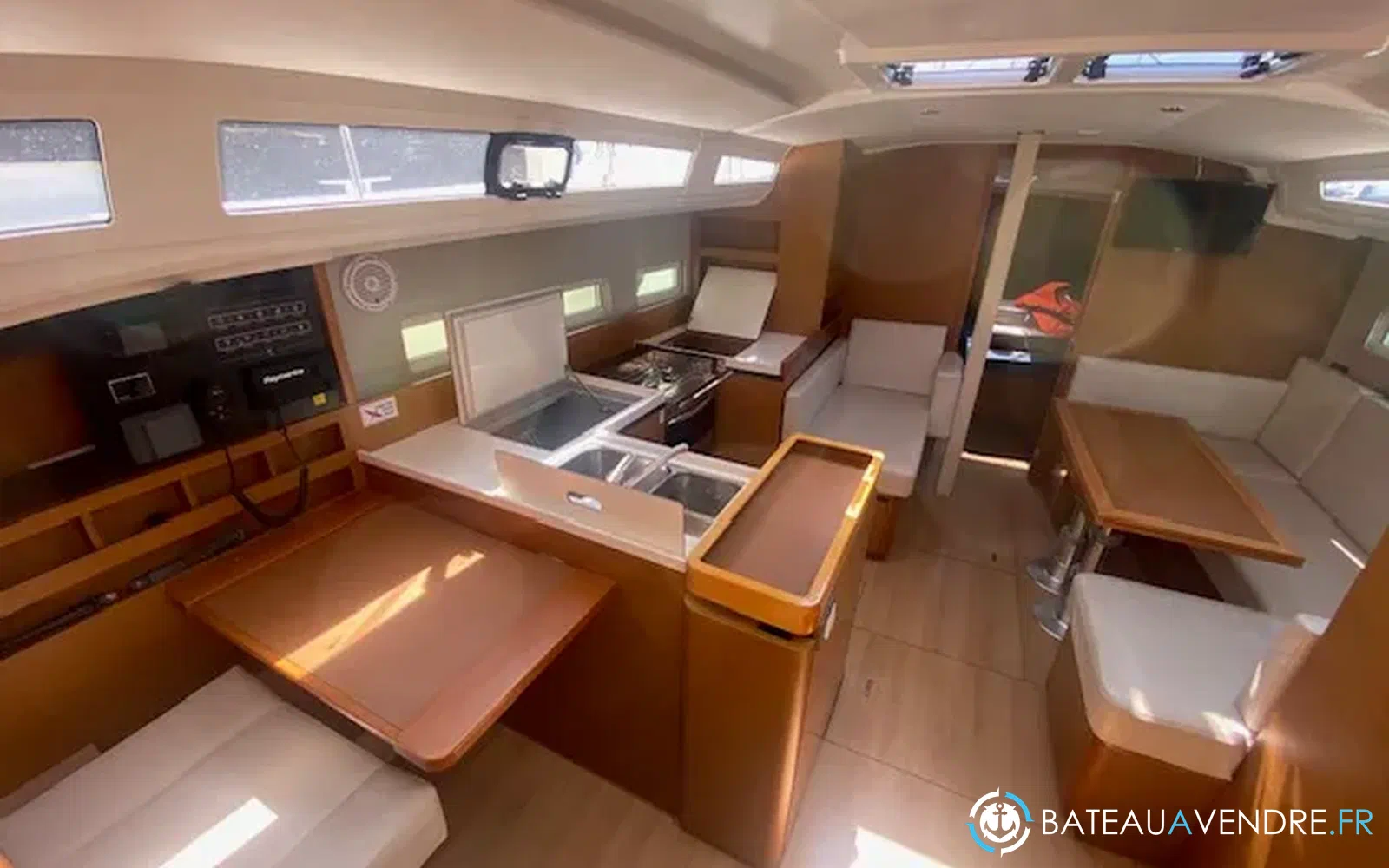 slider 16 Jeanneau Sun Odyssey 410