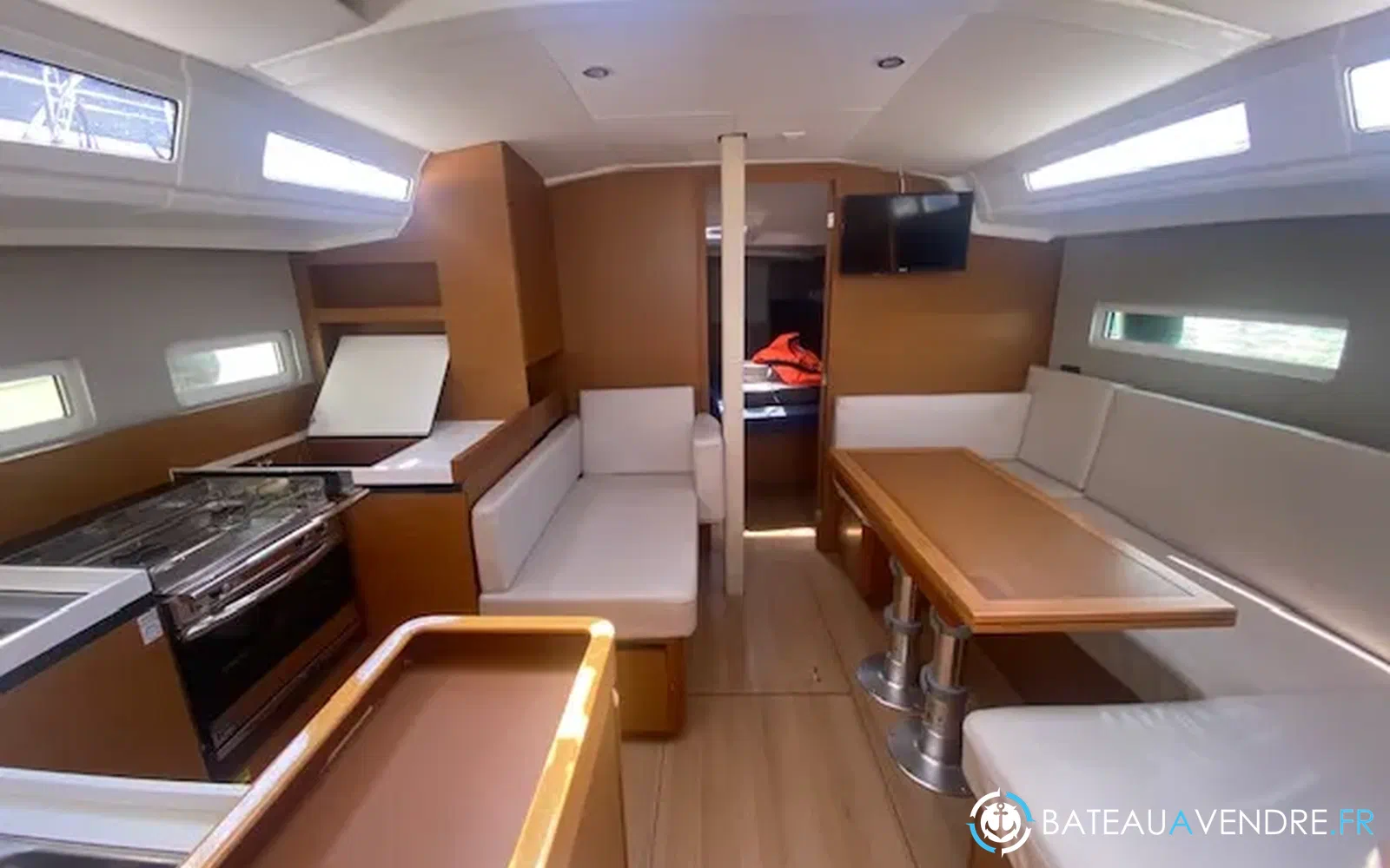 slider 17 Jeanneau Sun Odyssey 410