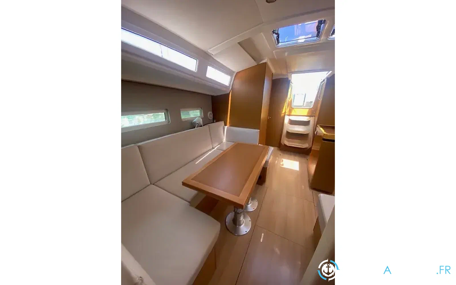 slider 23 Jeanneau Sun Odyssey 410
