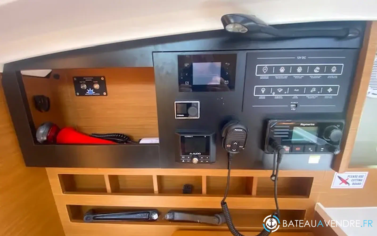 slider 27 Jeanneau Sun Odyssey 410