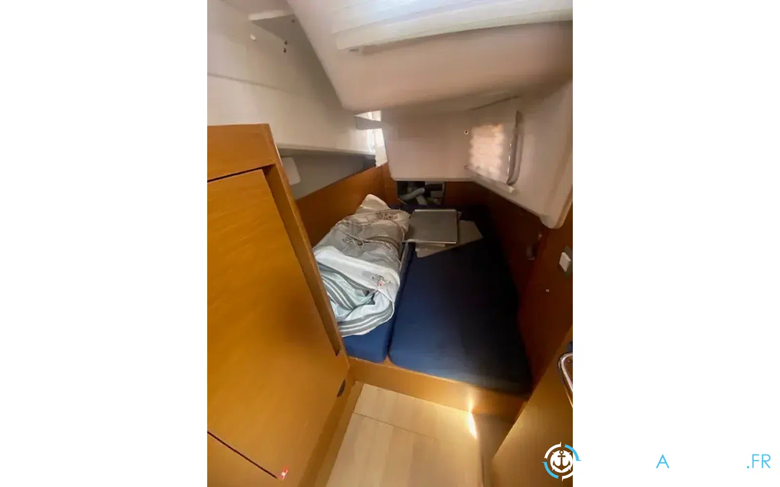 slider 29 Jeanneau Sun Odyssey 410