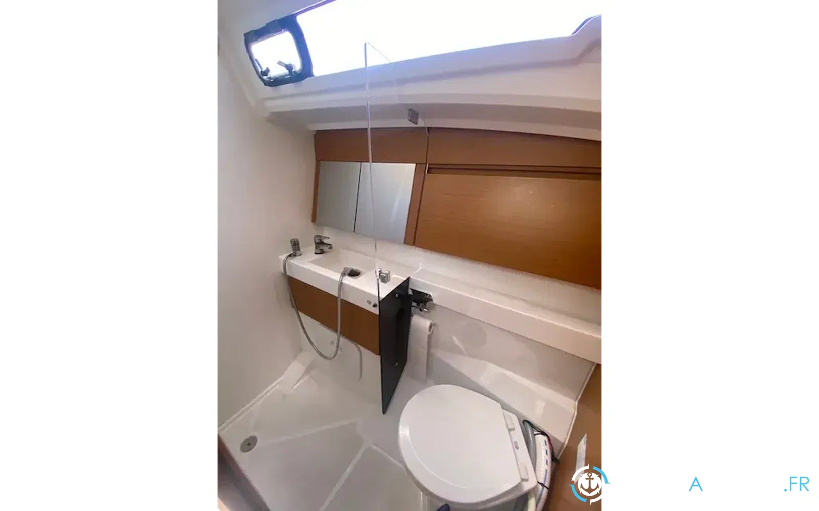 slider 30 Jeanneau Sun Odyssey 410