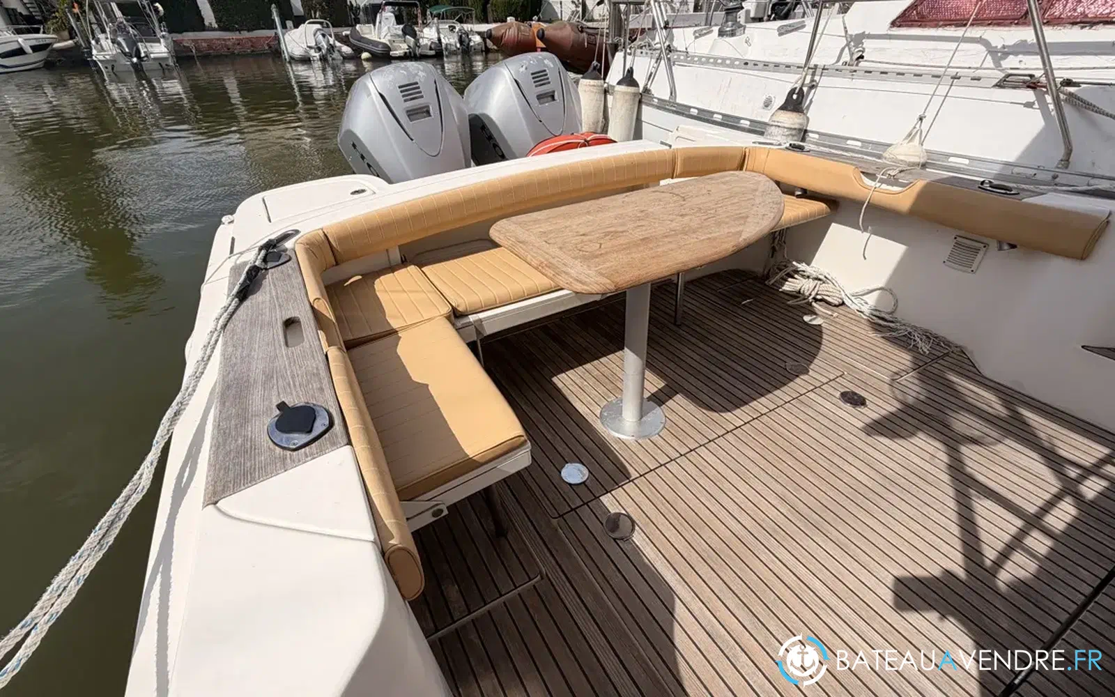 slider 11 Jeanneau Cap Camarat 925 WA