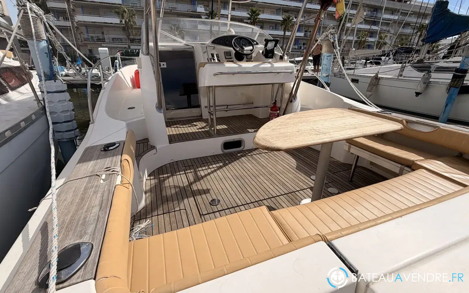 slider 12 Jeanneau Cap Camarat 925 WA
