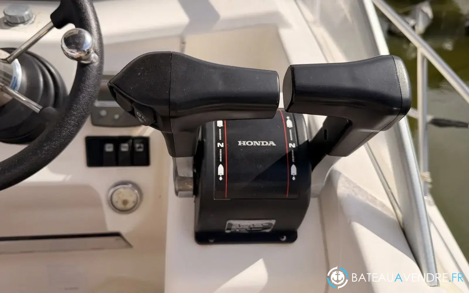 slider 17 Jeanneau Cap Camarat 925 WA