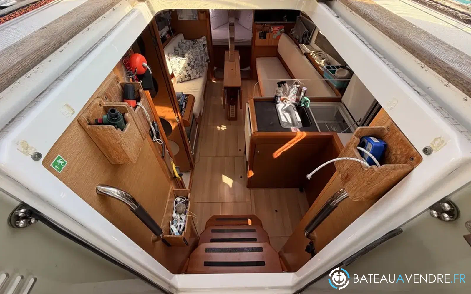 slider 17 Jeanneau Sun Odyssey 349