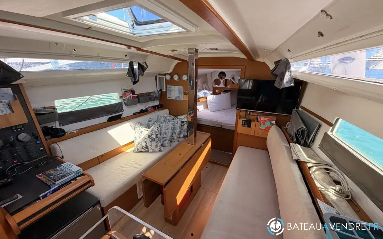 slider 22 Jeanneau Sun Odyssey 349