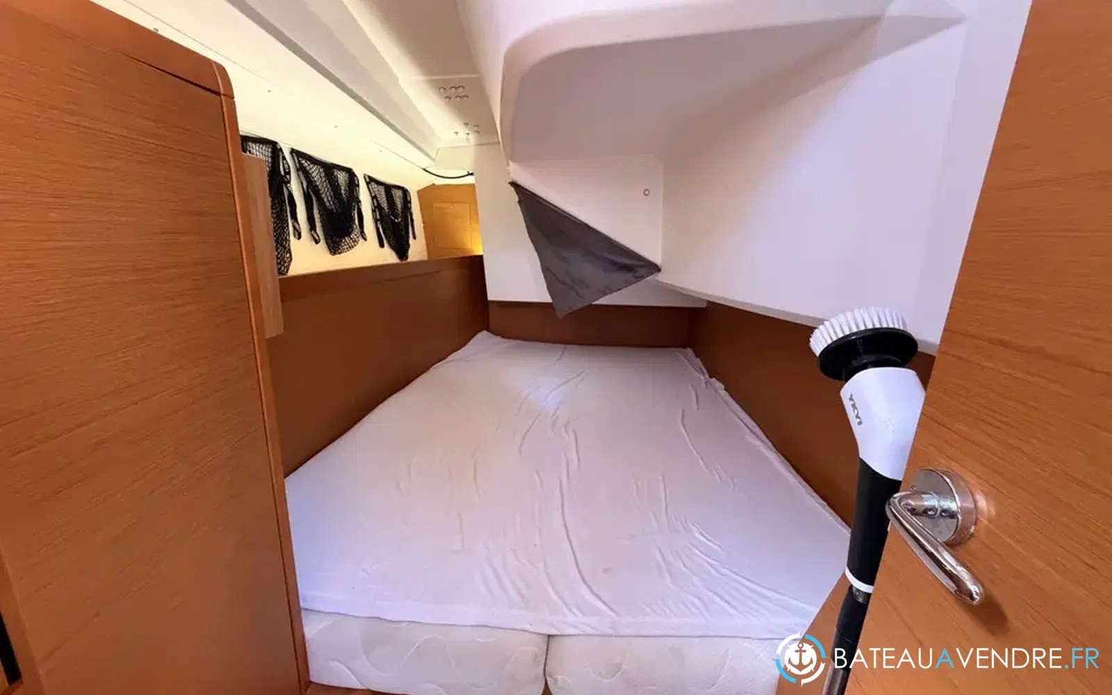 slider 23 Jeanneau Sun Odyssey 349