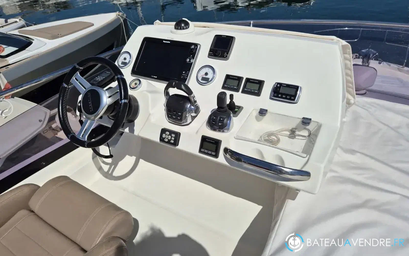 slider 24 Prestige Yachts 420 Fly