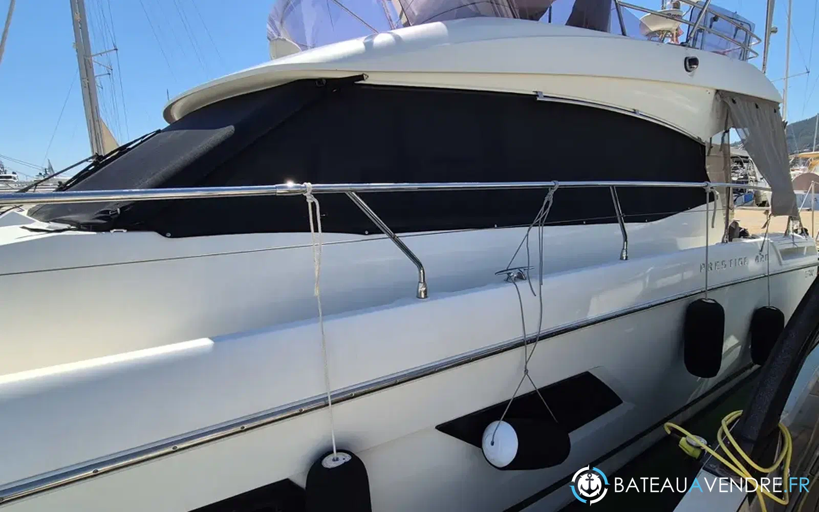 slider 26 Prestige Yachts 420 Fly