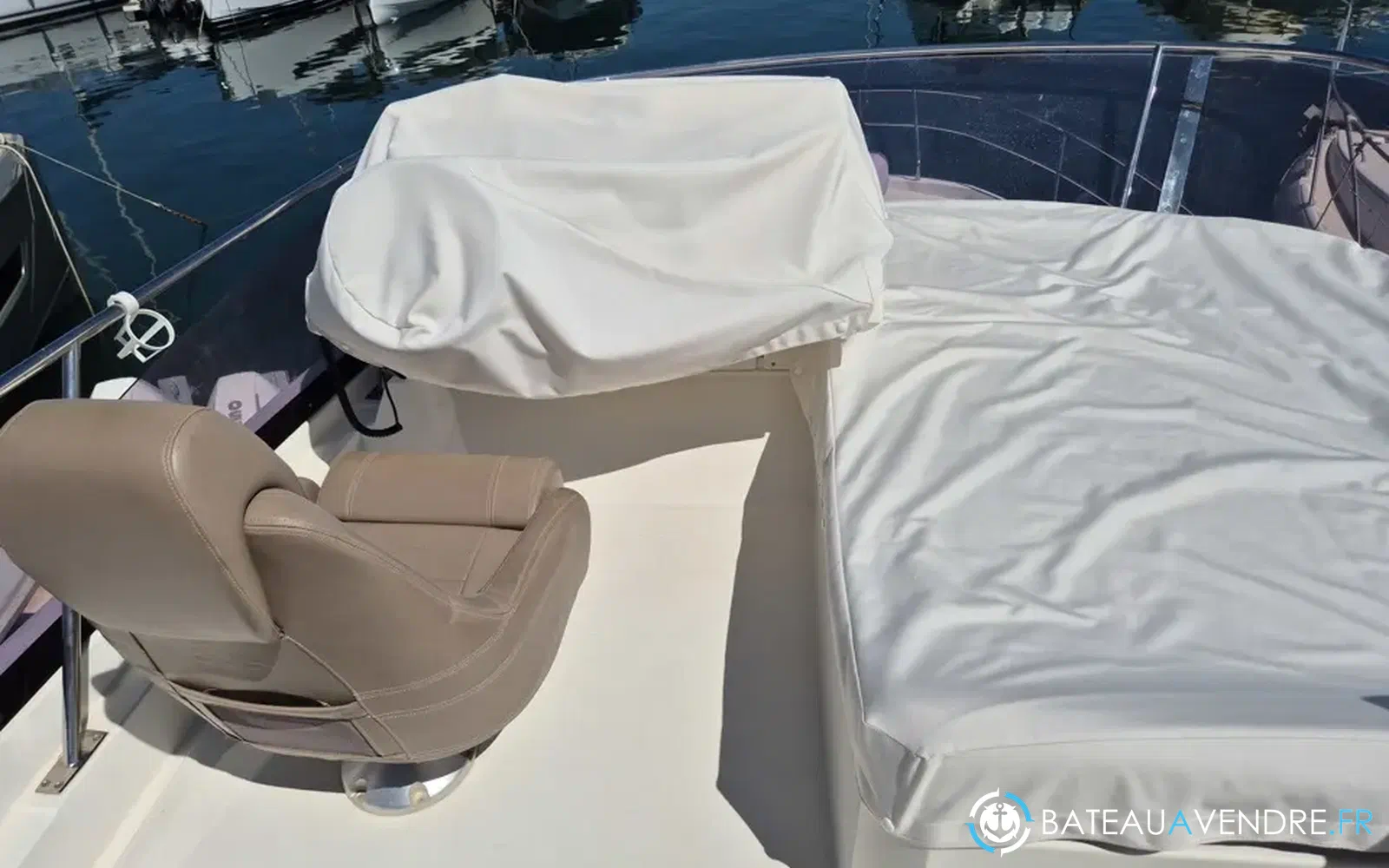 slider 28 Prestige Yachts 420 Fly