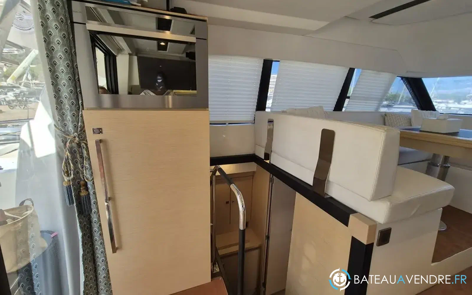 slider 2 Prestige Yachts 420 Fly