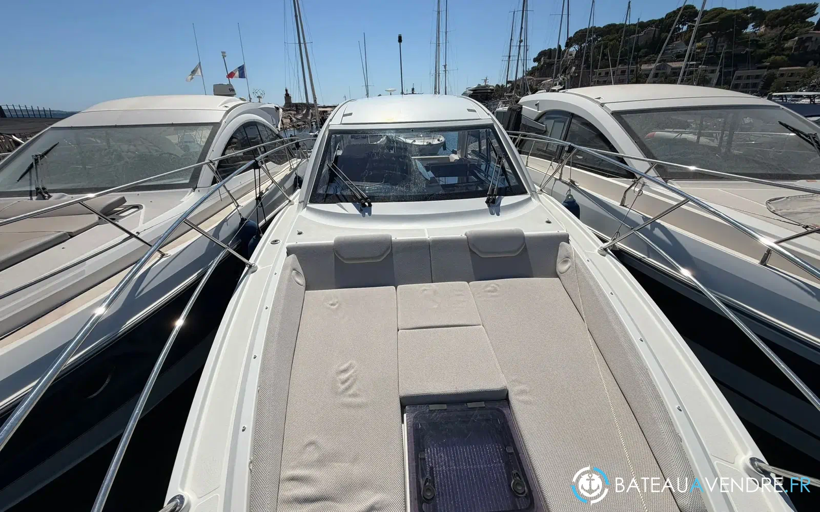 slider 16 Beneteau Gran Turismo 36