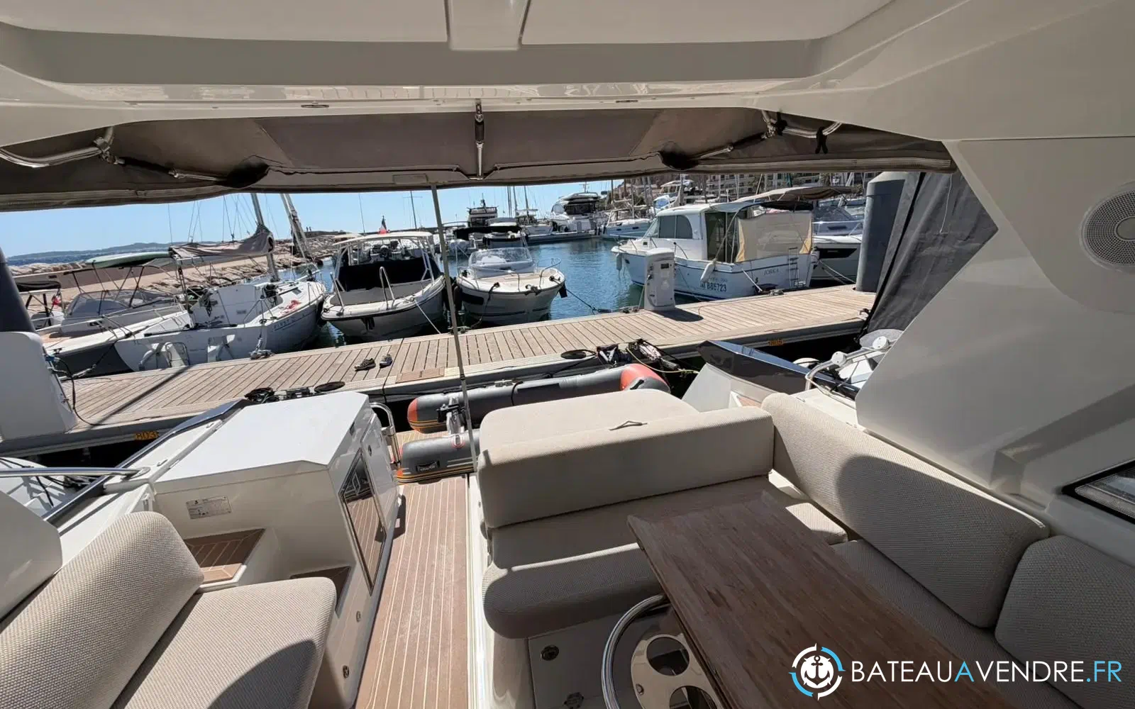 slider 8 Beneteau Gran Turismo 36