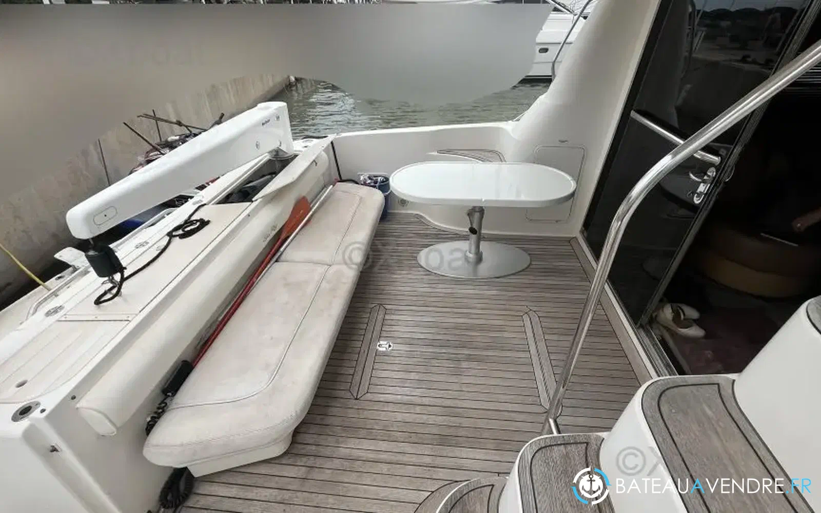 slider 4 Sea Ray 580 Fly Bridge