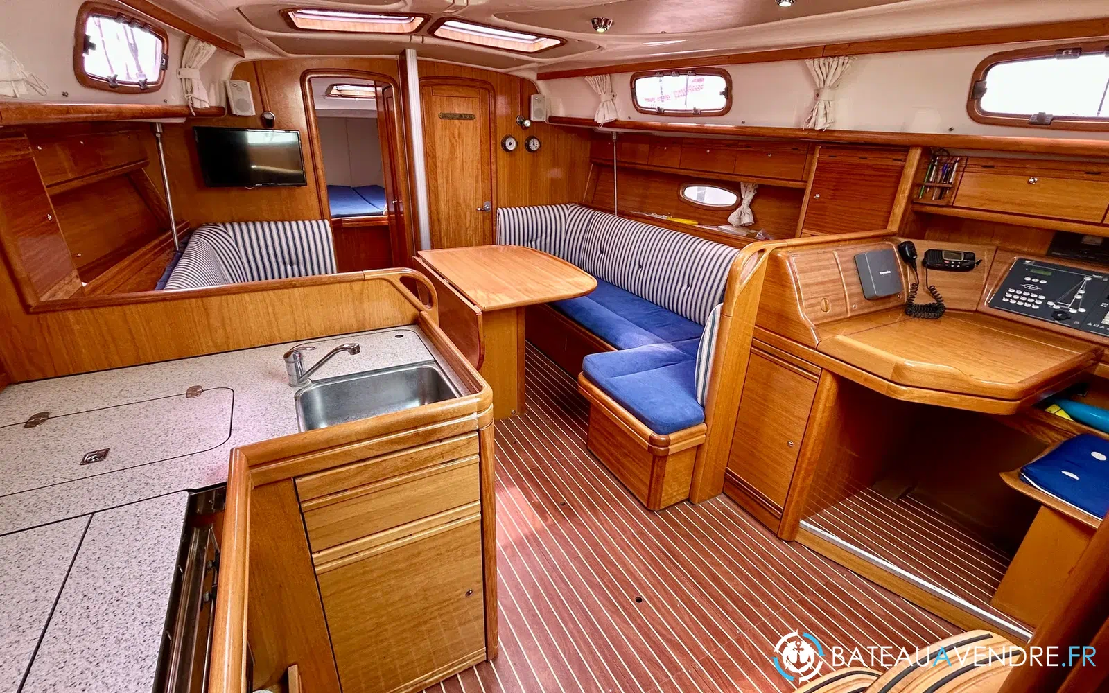 slider 5 Bavaria 37 Cruiser