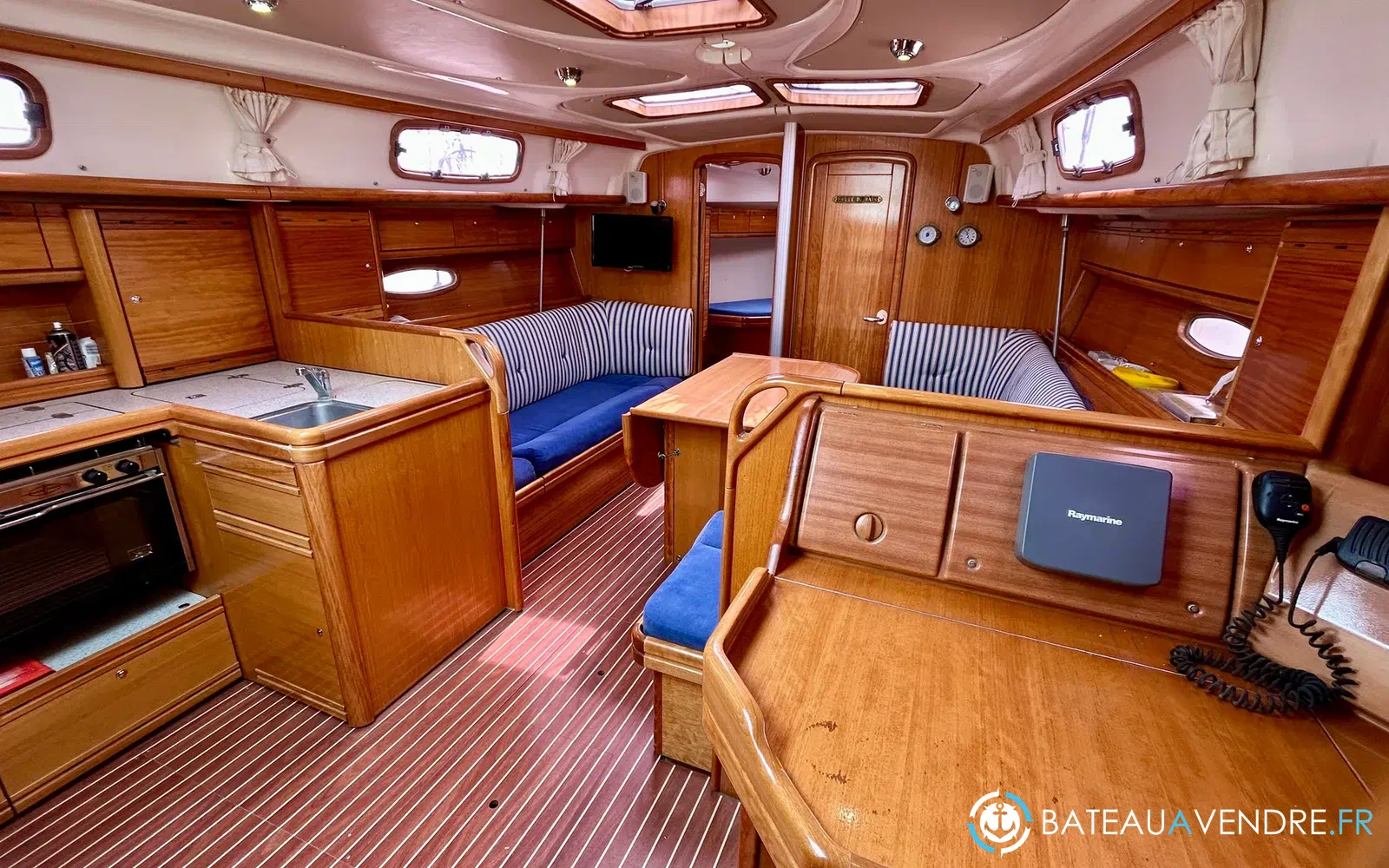 slider 6 Bavaria 37 Cruiser