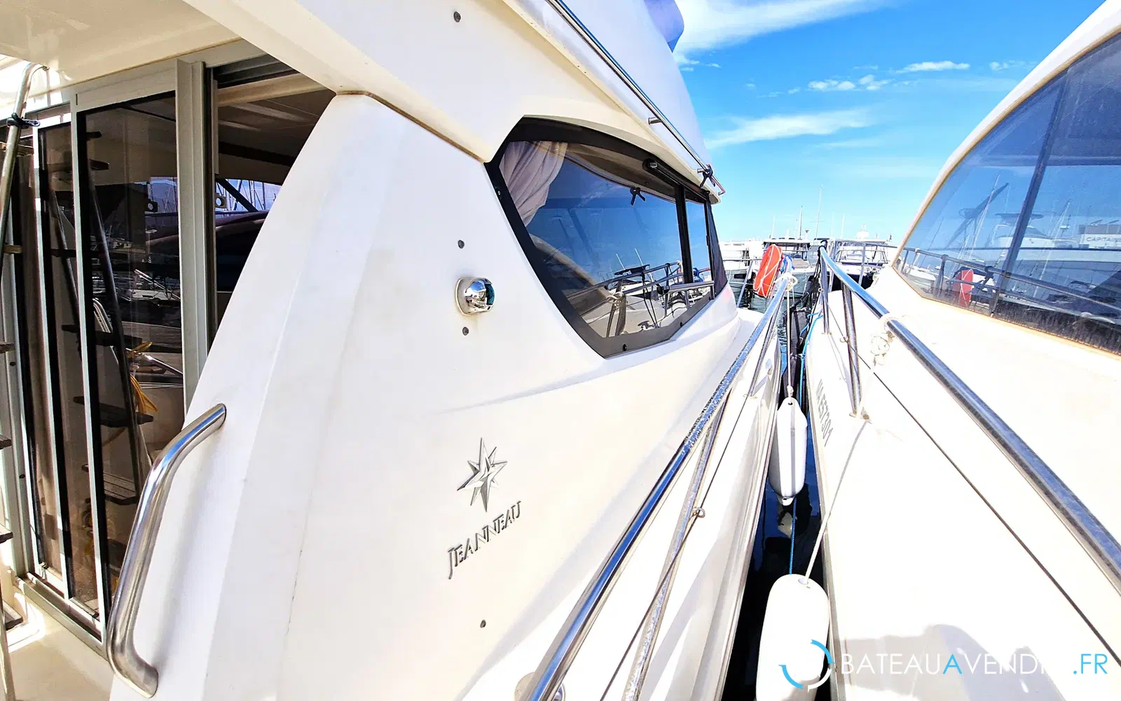 slider 2 Jeanneau Merry Fisher 10