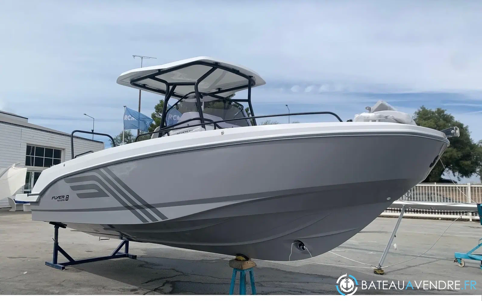 slider 0 Beneteau Flyer 8 SPACEdeck V2
