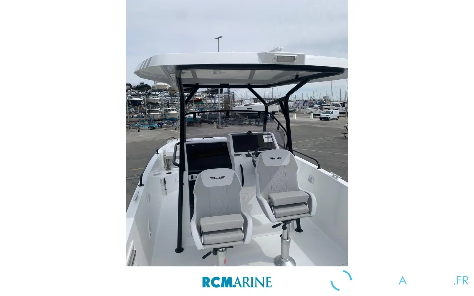 slider 9 Beneteau Flyer 8 SPACEdeck V2