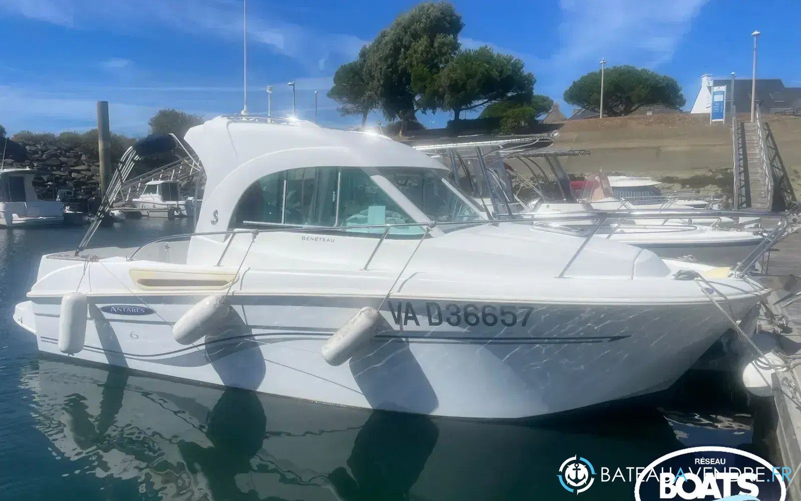 slider 0 Beneteau Antares 6